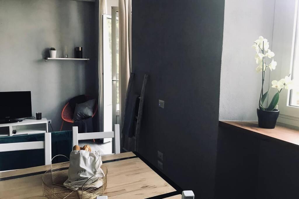 Mazzini Apartment Arona Ngoại thất bức ảnh